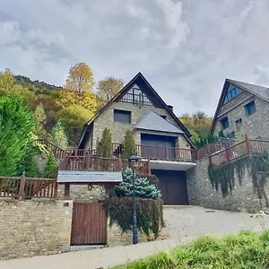 Chalet X, Vielha
